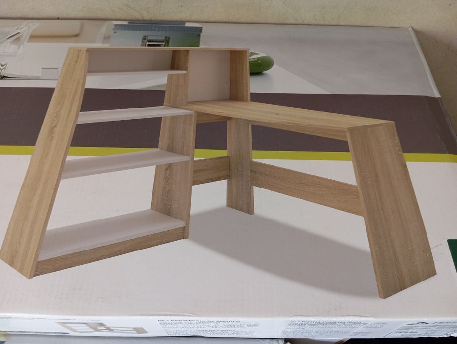 Стіл комп'ютерний розпродаж письмовий дитячий офісний з полками