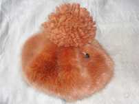 BARTS Fur Deluxe futrzana czapka beret z pomponem sztuczne futro