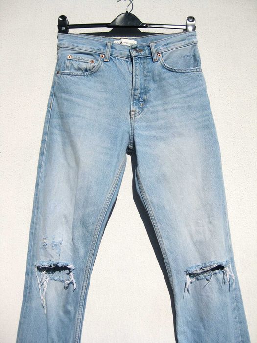 Голубые рваные джинсы прямого кроя средняя посадка ZARA XS