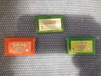 Game boy advance Pokémon Emerald Leaf Green Fire Red