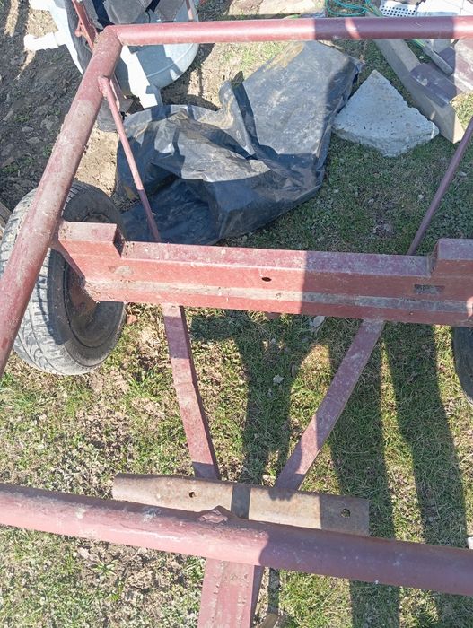 Sprzedam przyczepę pod mauzera na kołach 13