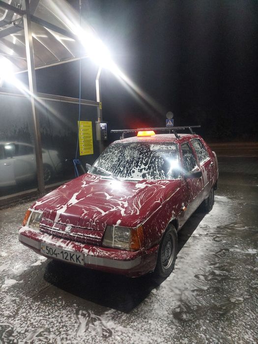 Заз  славута   на полно  ходу  по городу га 10