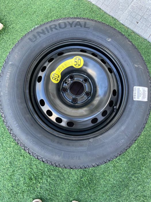 Pneu de reserva nunca usado