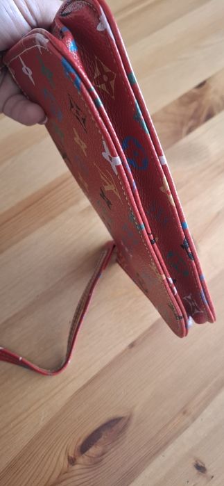 Mała torebka ozdobna