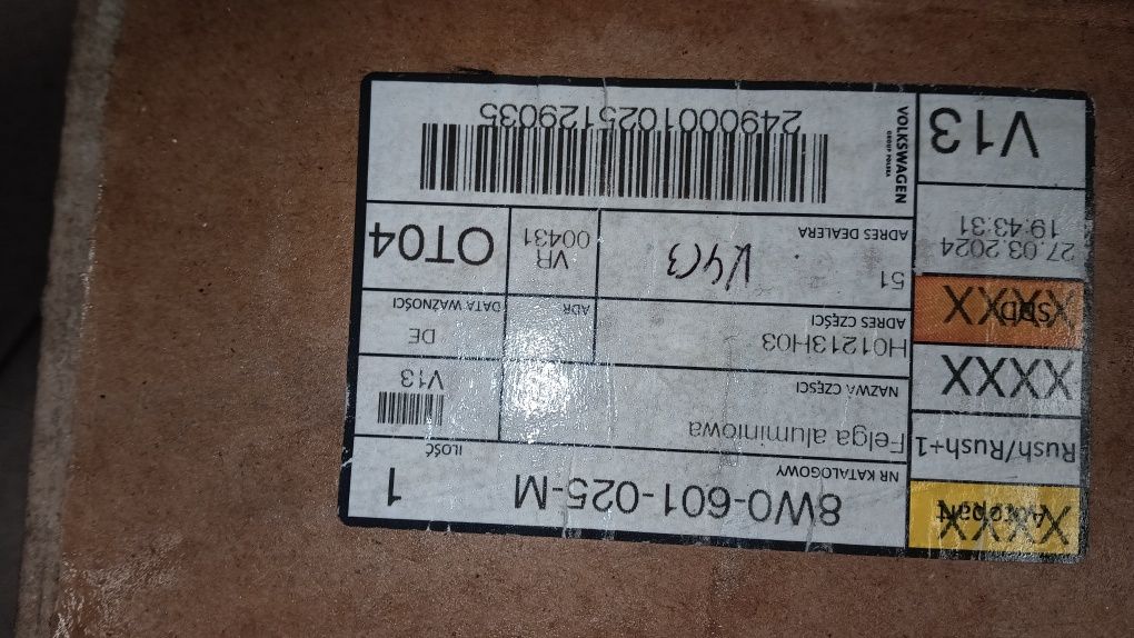 Audi A4 S4 B9 8W Felga aluminniowa R18 8W0