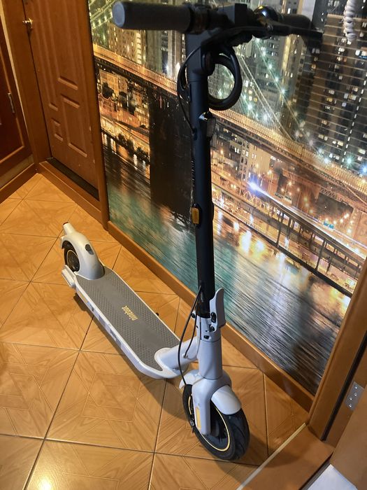 Продам самокат ninedot G30 LD.