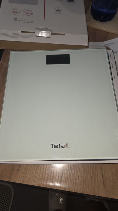 Balança semi nova Tefal