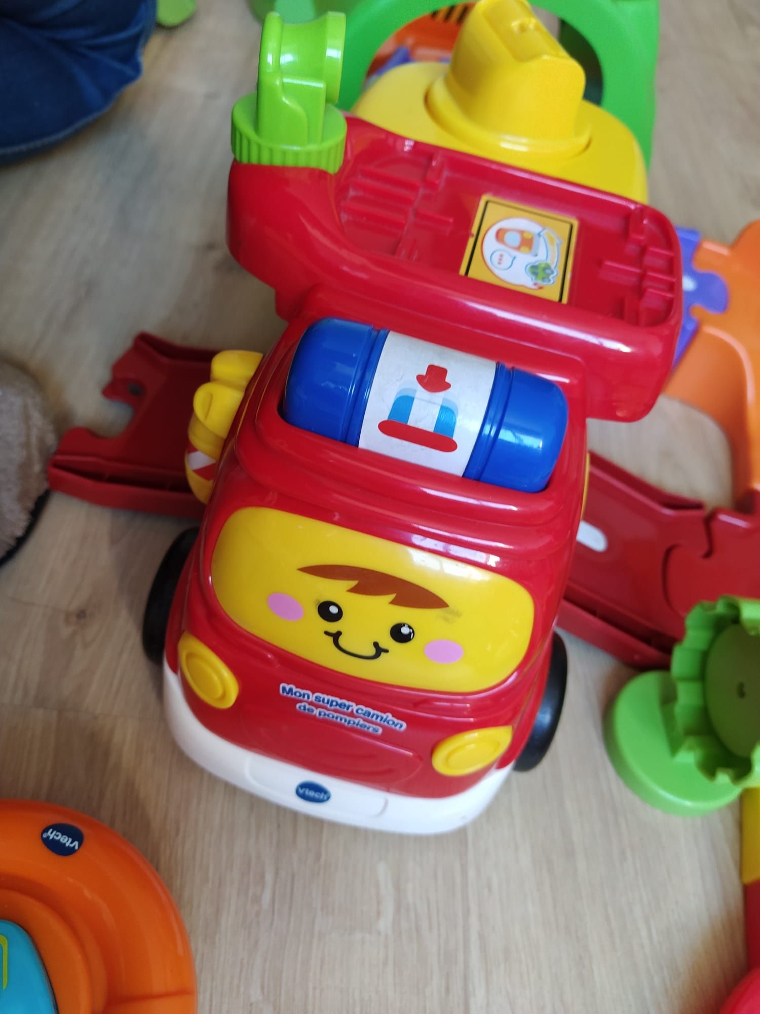 Pista e carros Vtech