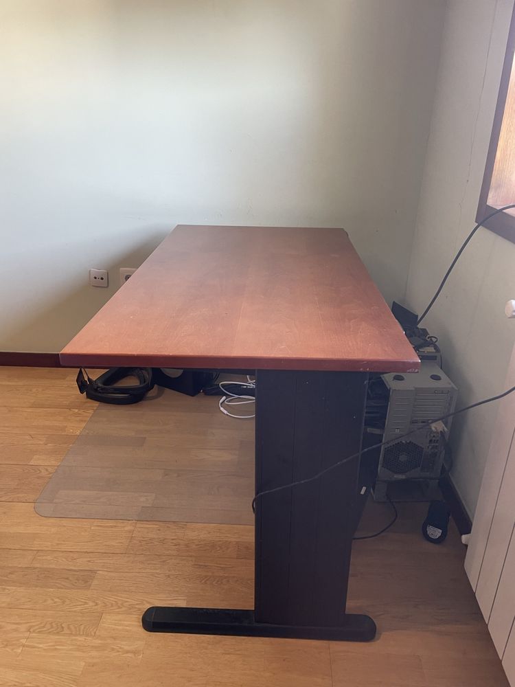 Mesa escritorio madeira