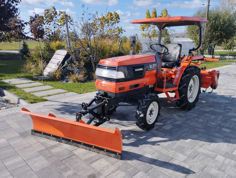 Śnieżny spych pług do małego ciągnika nowy z gwarancją hydrauliczny