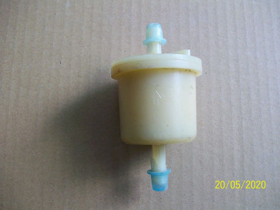 Бризговик  на  Opel  Kadett  та  Москвич .