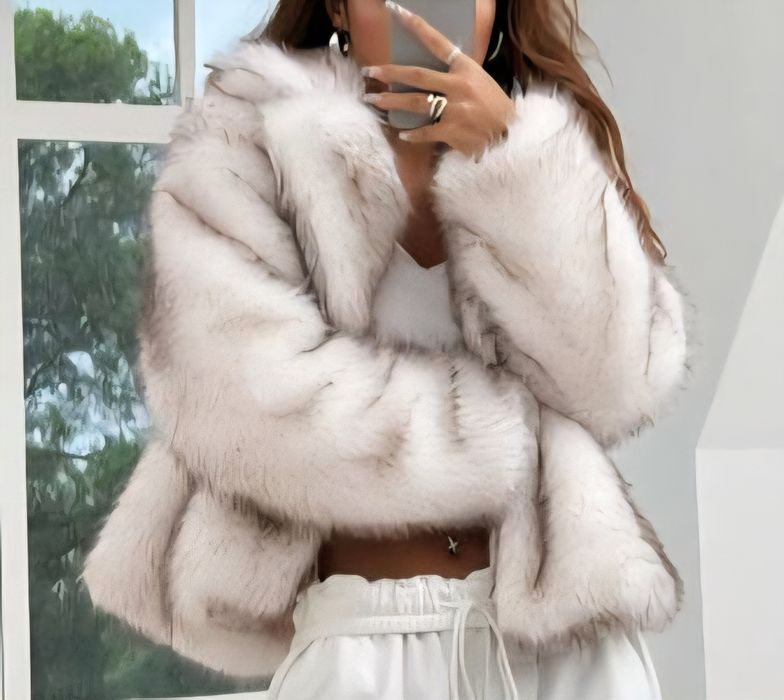 Futerko kurtka Pull & Bear plaszczyk nowe beż białe ciepłe