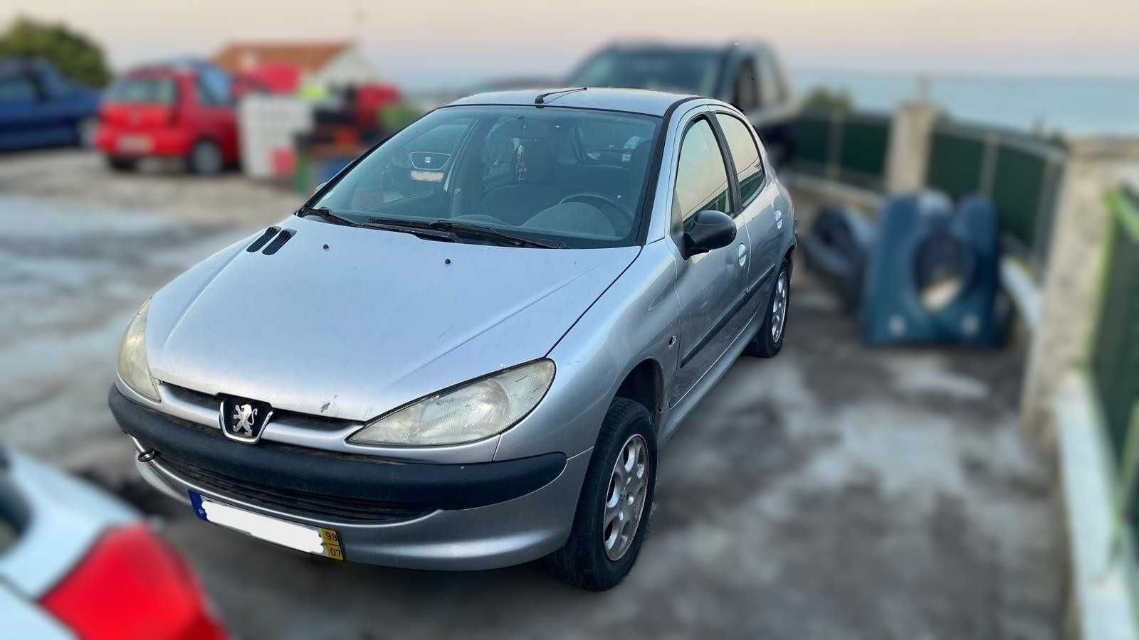 Peugeot 206 1.9 D de 1999 Para Peças REF Motor - WJY; WJZ
