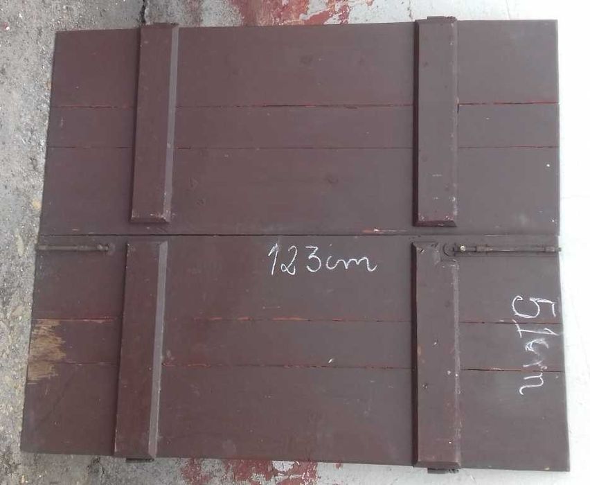 Portas muito antigas