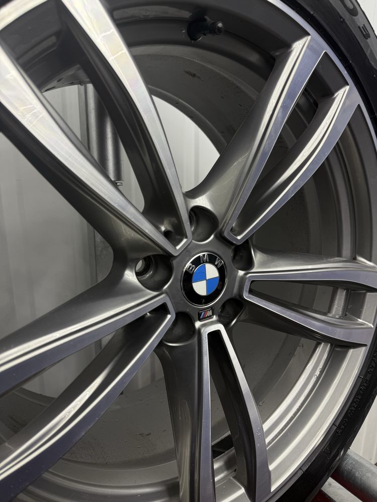 Alufelgi KOMPLET 19 cali 5x112 BMW G11 G12 G32 G30 BMW 5 6 7 647M G60