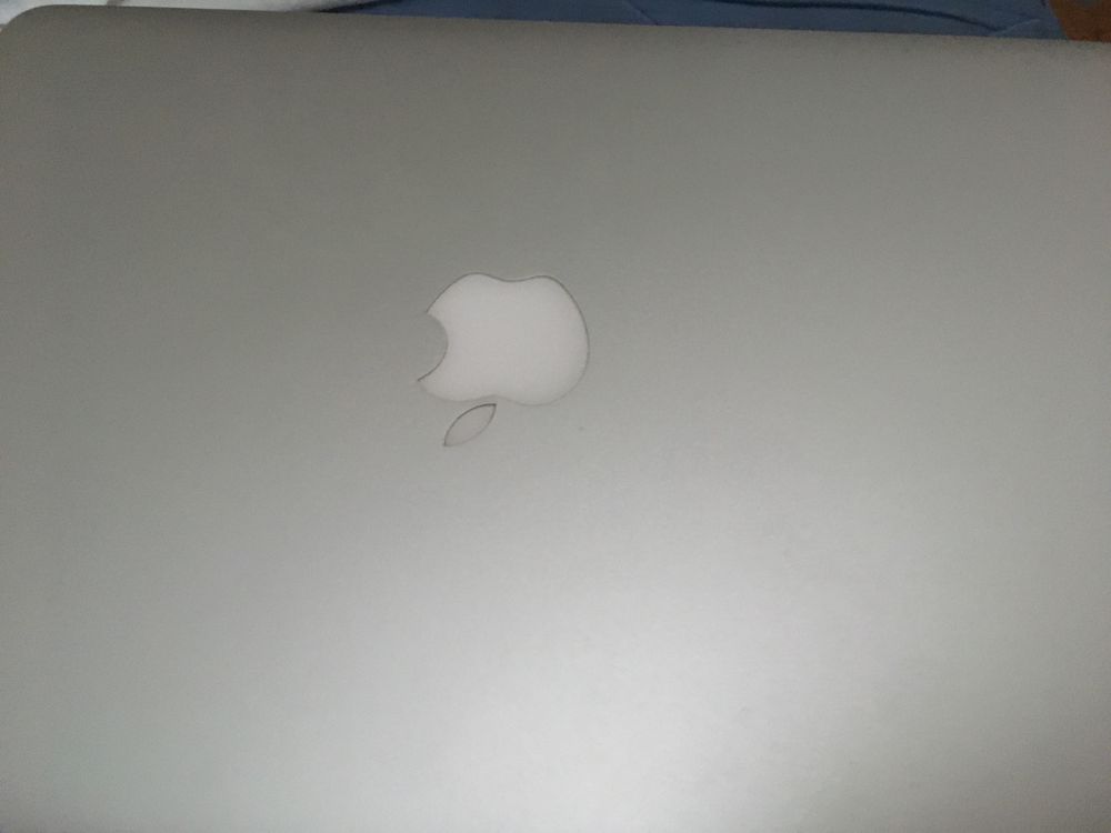 MacBook Air 13,3” Intel Core i7, 8GB RAM, Intel 1536mb, SSD 512GB