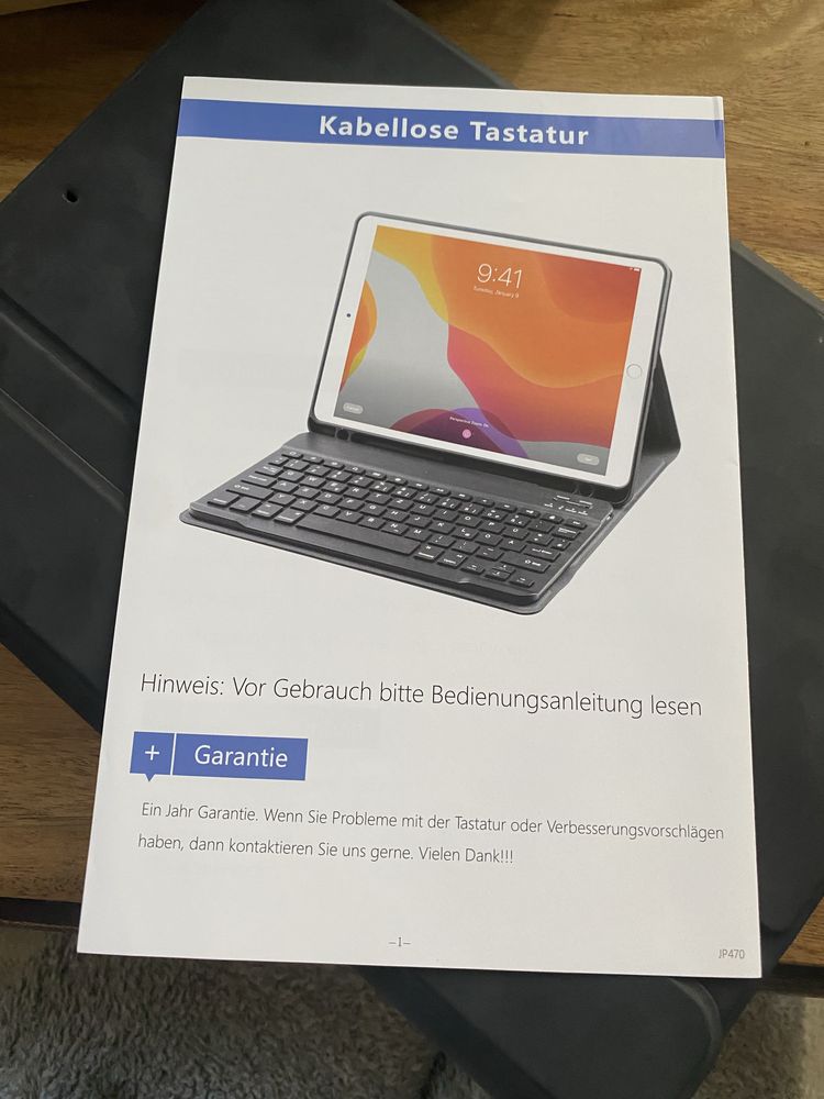 Etui z klawiaturą Earto do iPada