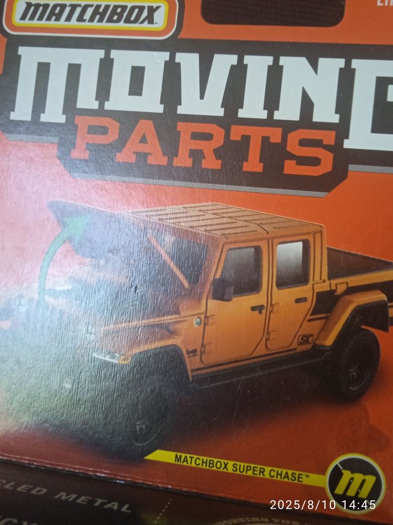Matchbox Jeep Gladiator Pomarańczowy Moving Parts Matchbox Super Chase