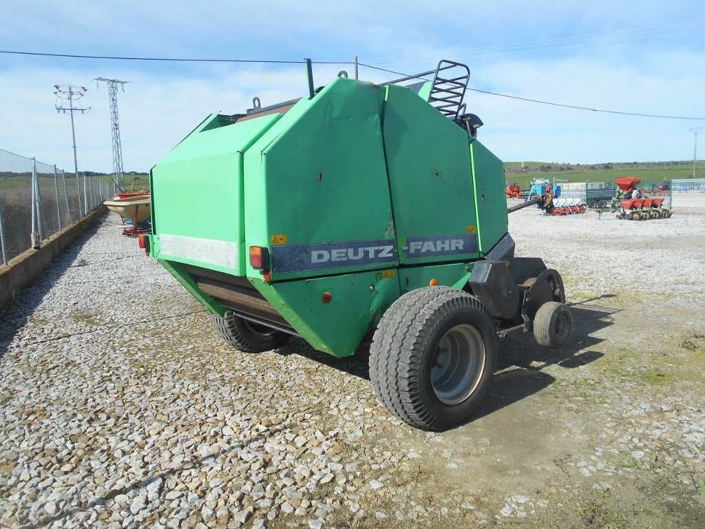 Enfardadeira de rolos Deutz Fahr RB 3.20