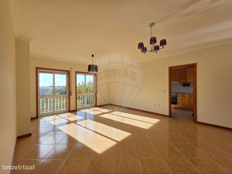 Apartamento T2 para arrendamento