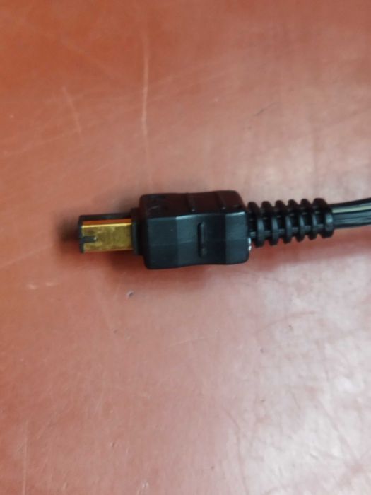 Зарядное устройство AC-LS5 для фотокамеры SONY.