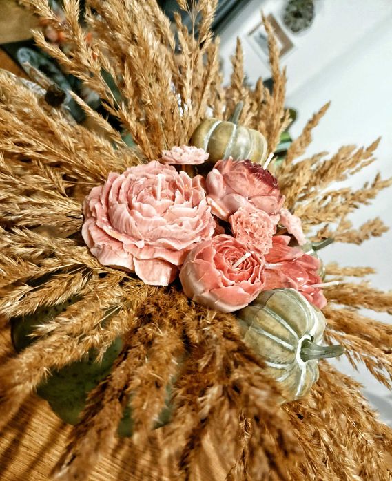 Jesienny stroik z dynią i świecami sojowymi handmade