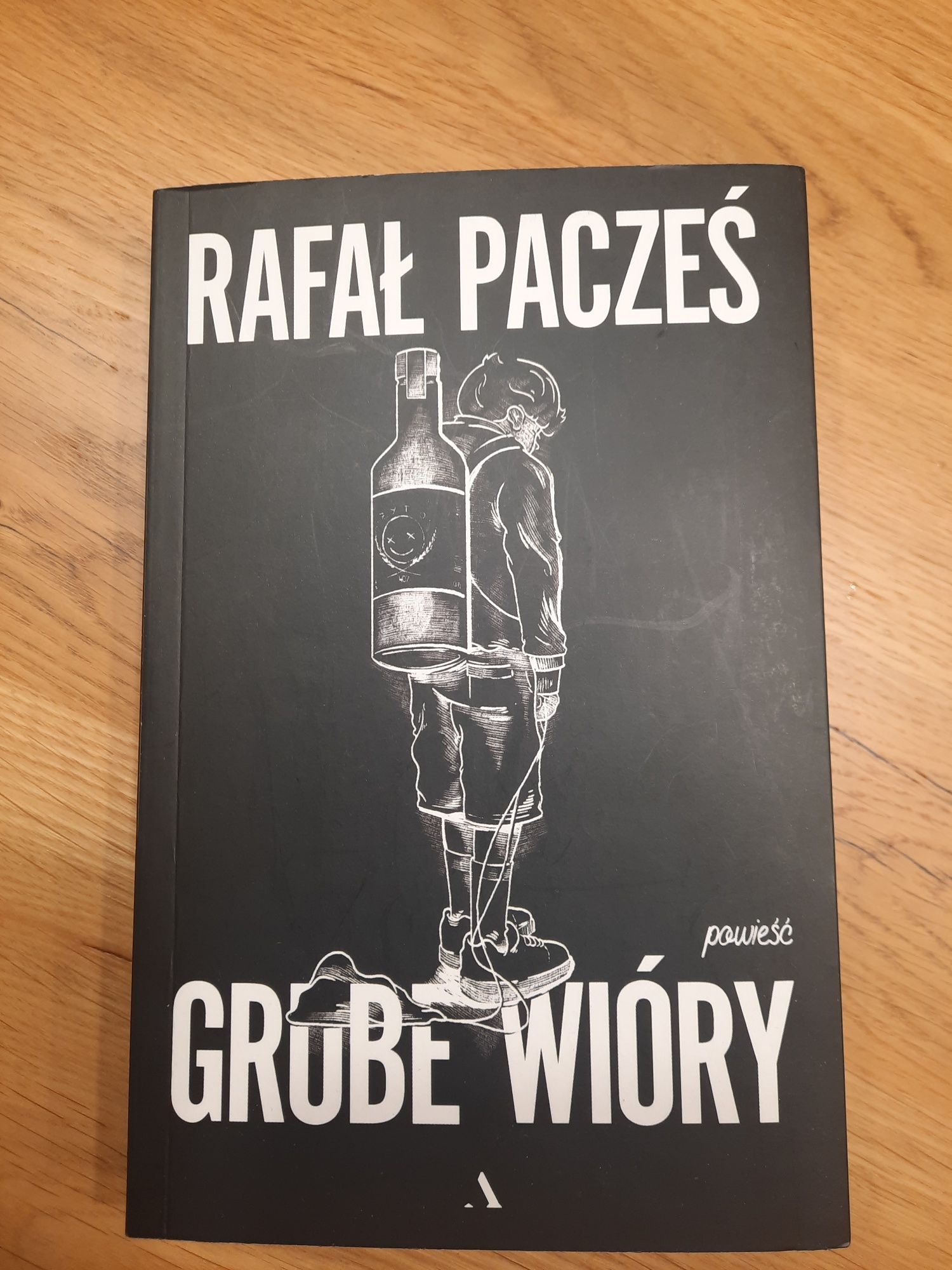 Sprzedam książkę Grube Wióry Rafał Pacześ