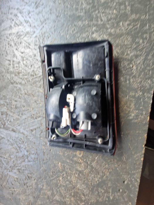 Lampa Lewy Tył Klapa Kombi TOYOTA CARINA E T19