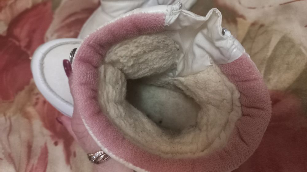 Сапожки, ботинки,дутики,сніготопи  для дівчинки