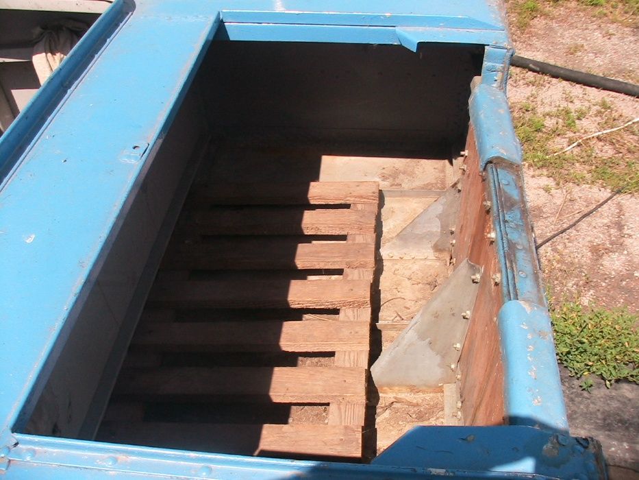 Продам лодку с мотором