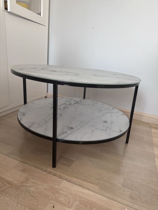 Stolik kawowy szklany motyw marmur