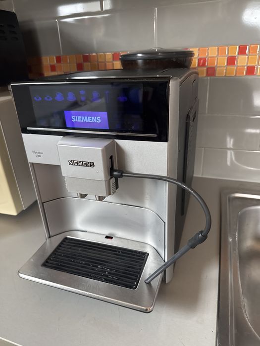 Ekspres do kawy Siemens EQ 6 plus s300
