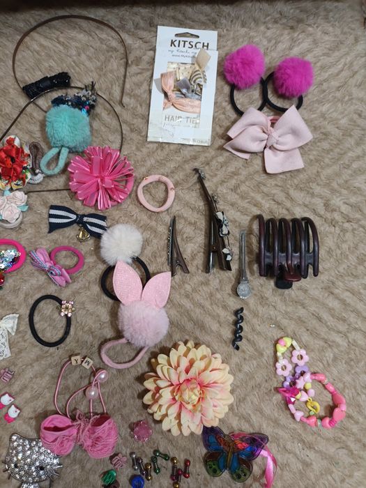 Лот бантики, заколки, обручи, браслеты