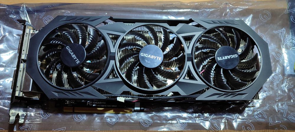Placa Gráfica Gigabyte GTX 970 WINDFORCE 4GB