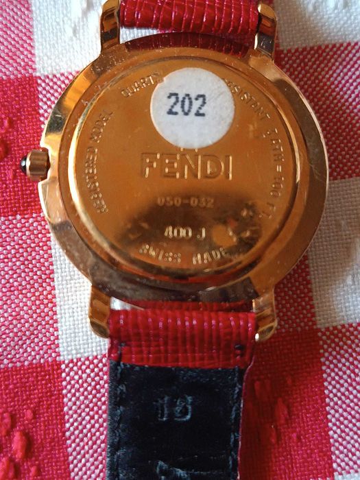 Relógio Fendi 400J novo ainda na caixa