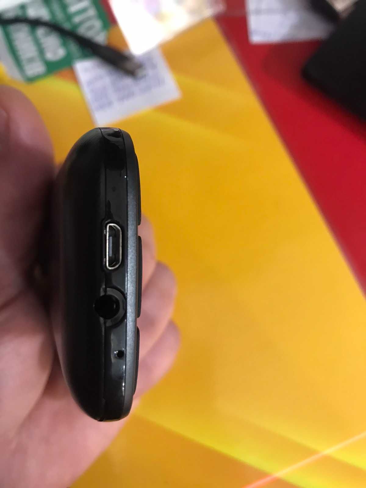 Продам телефон Nomi i1870 Black новый.