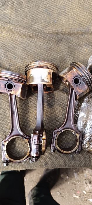 Коленвал шатун  1.2 1.4 16v fiat alfa lancia punto brava 
 2 ii 1.2 16