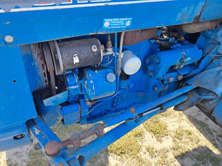 Traktor Ford 3000 Wałek Podnosnik Wspomaganie kierownicy