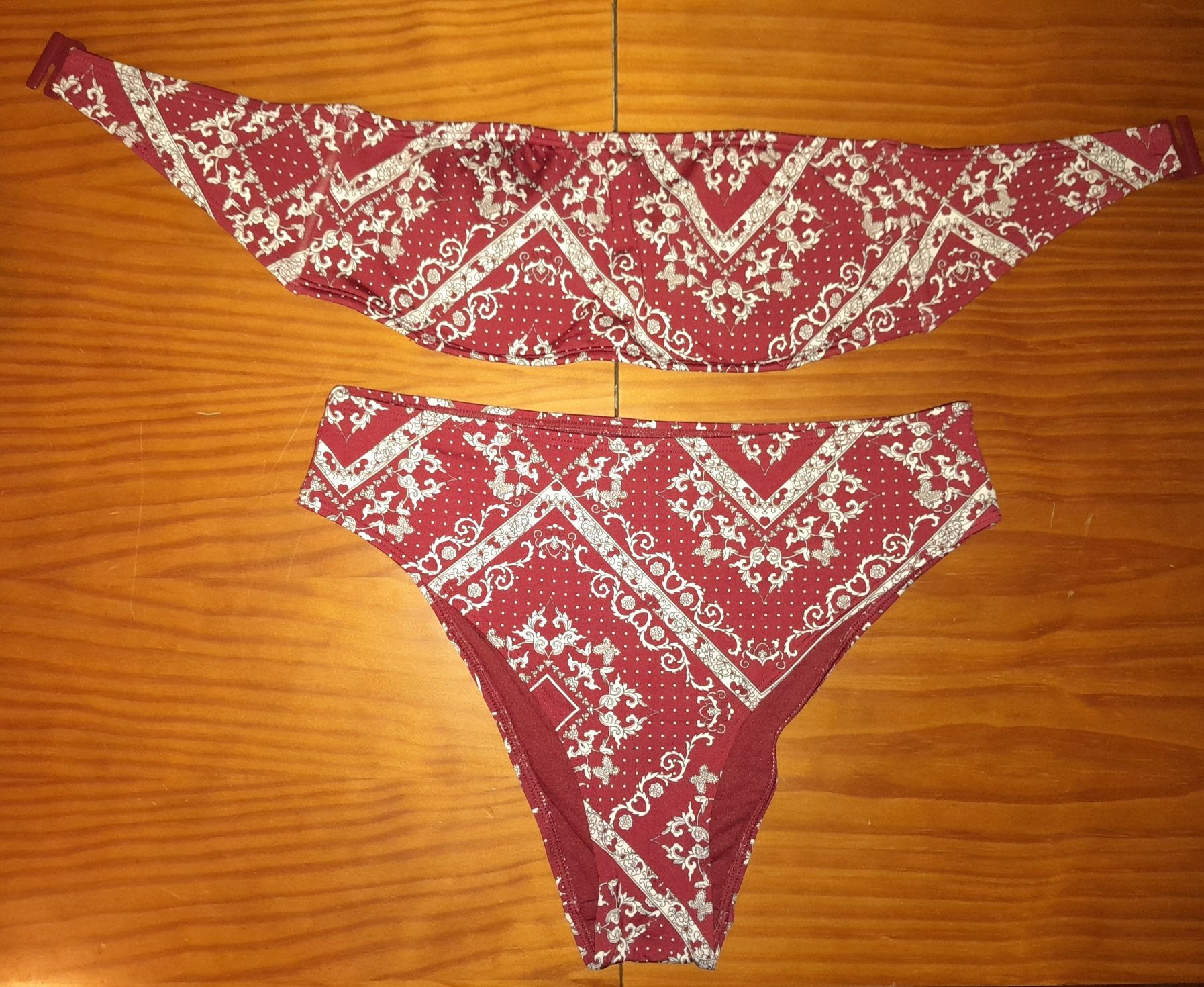 Bikini Primark com padrão