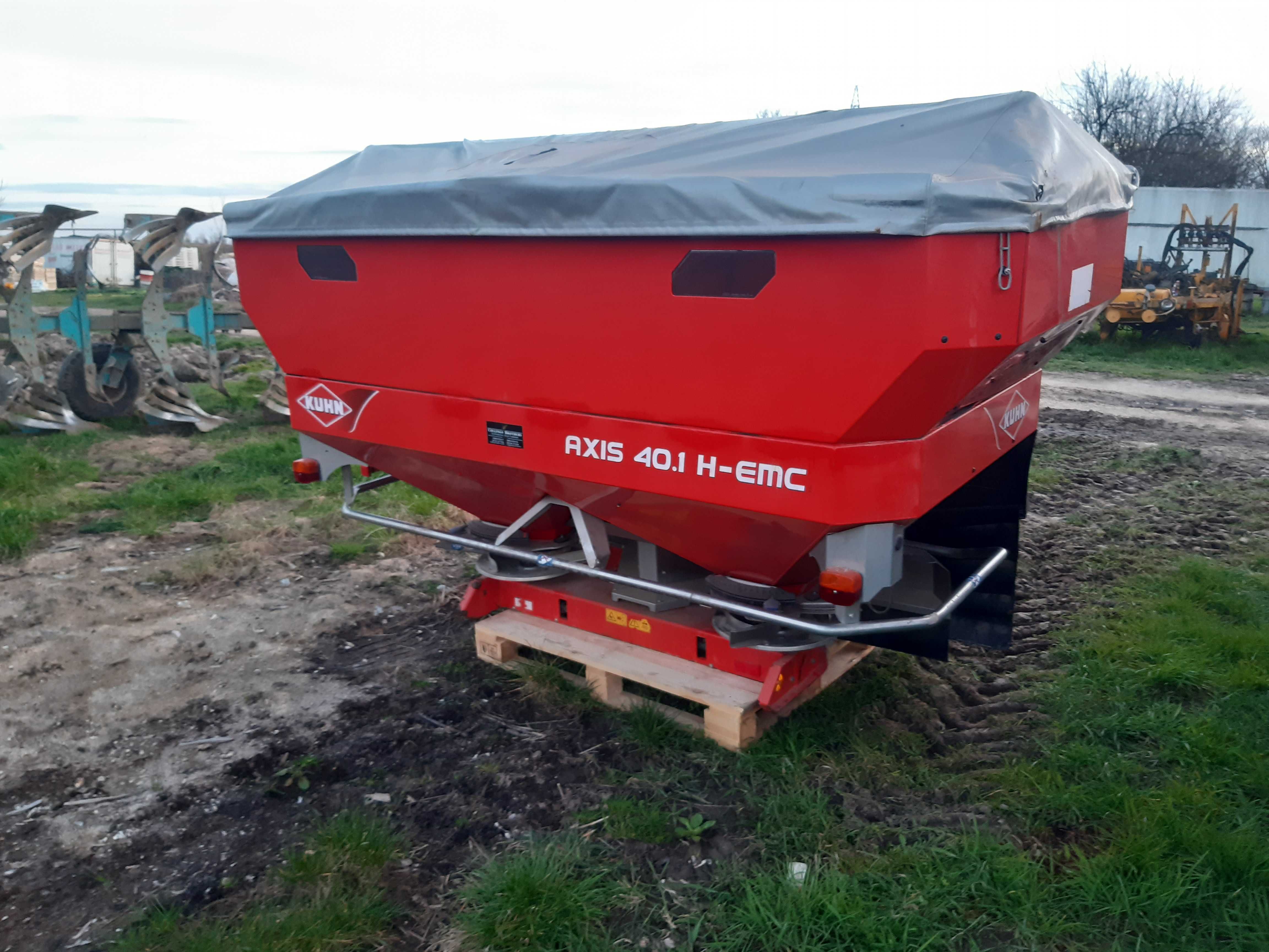 Kuhn AXIS 40.1 H-EMC isobus