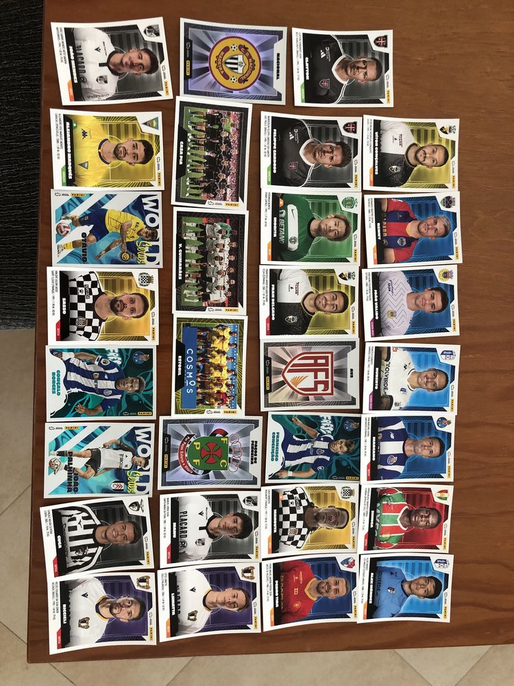 Vendo 30 cromos da caderneta da liga portuguesa