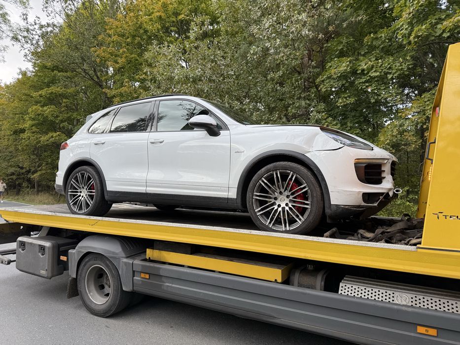 Porsche Cayenne S 4.2 tdi lift 385km uszkodzony faktura