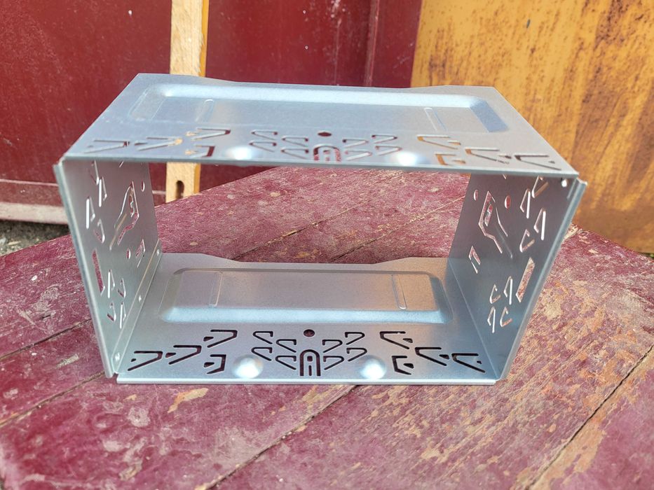 Продам   шахта для магнитолы 2 din