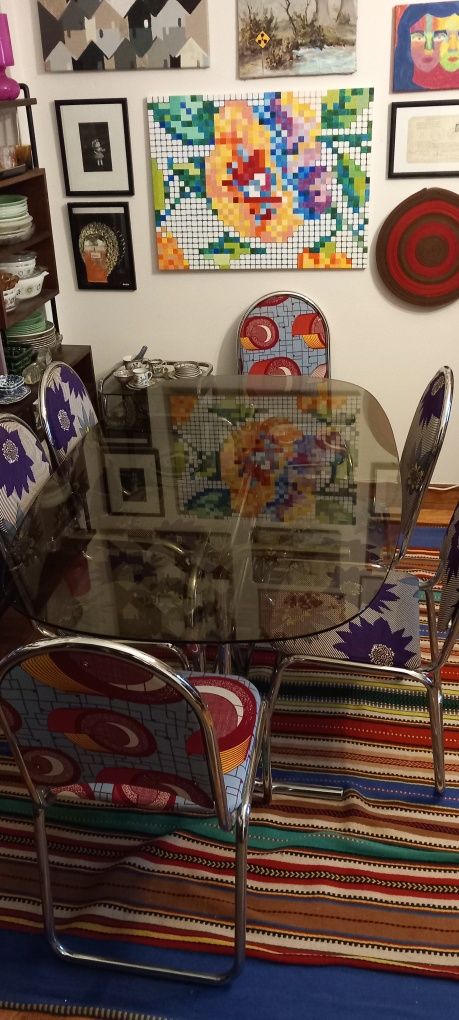 Mesa de jantar vintage em metal e vidro com 6 cadeiras