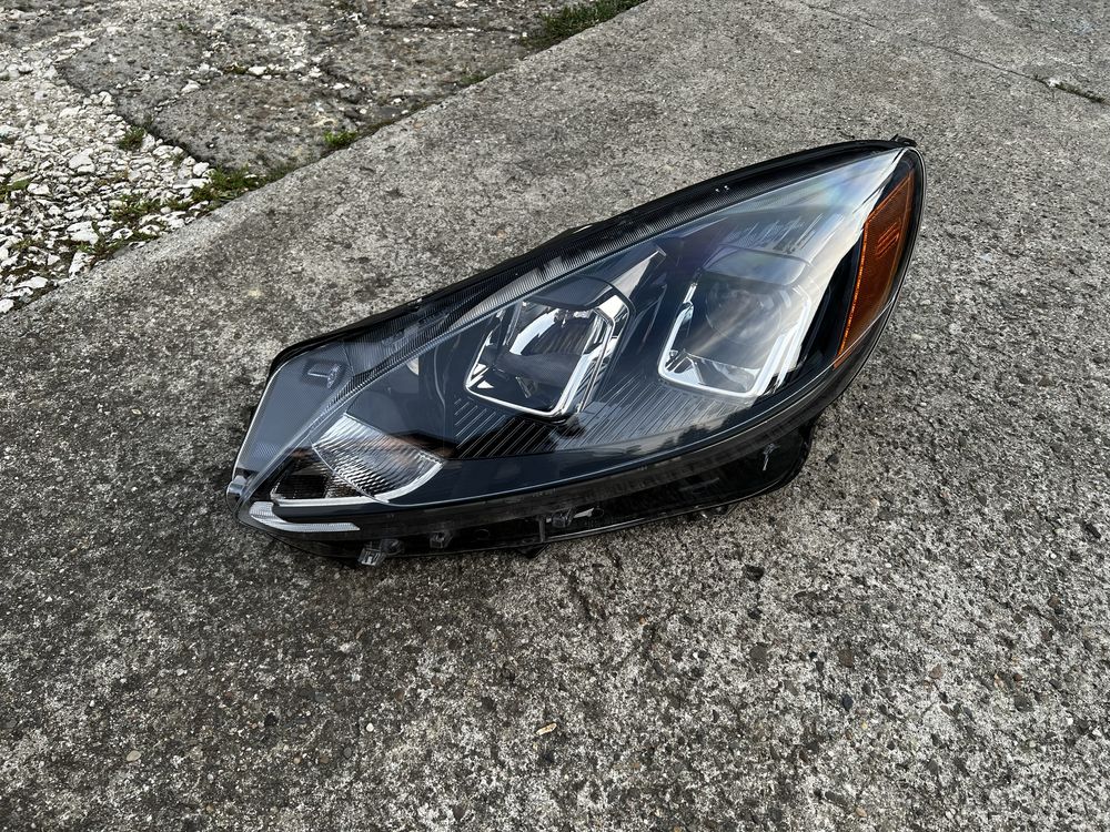 FORD KUGA MK3 ESCAPE 2020+ lampa lewa przód USA LJ6B-13W030-BH