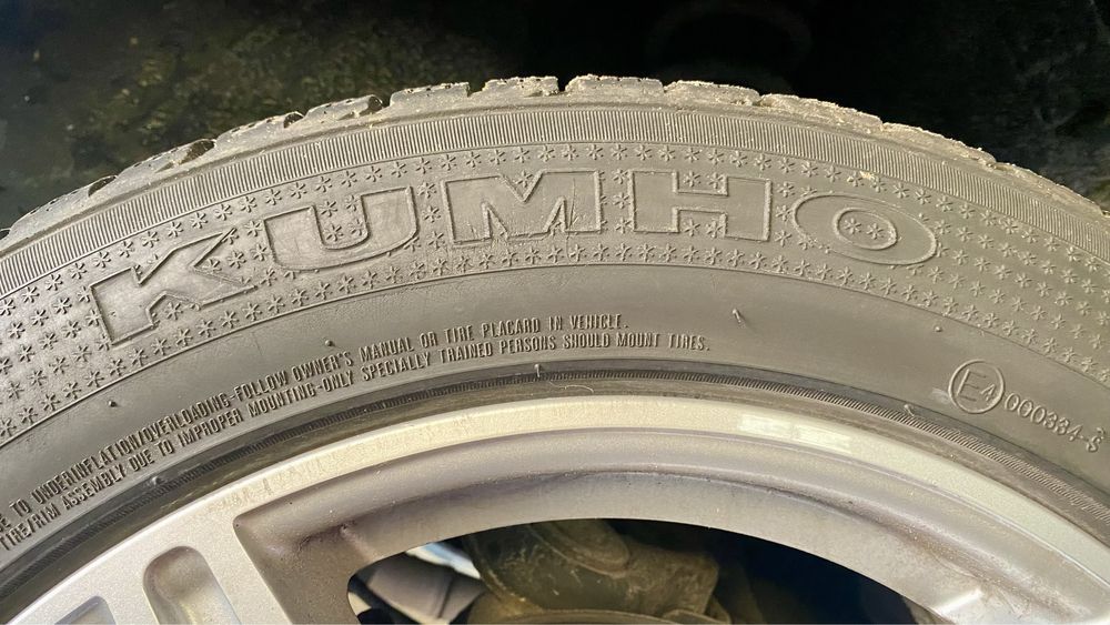 Kumho I’Zen 225/55 R18