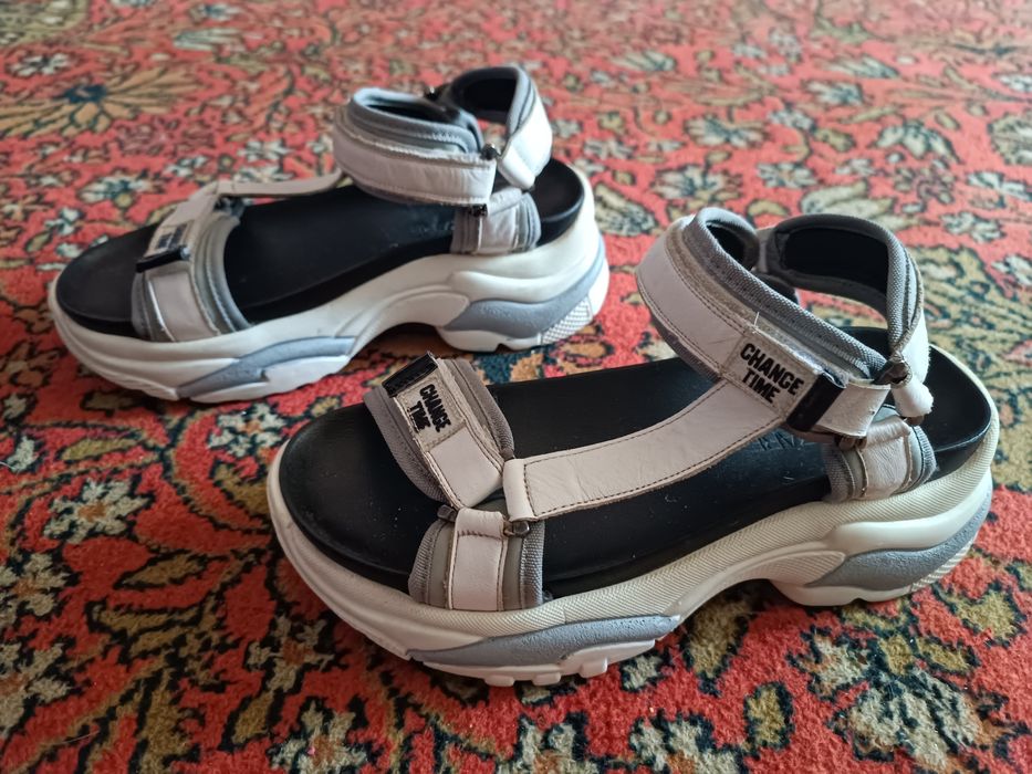 Сандали  кожаные