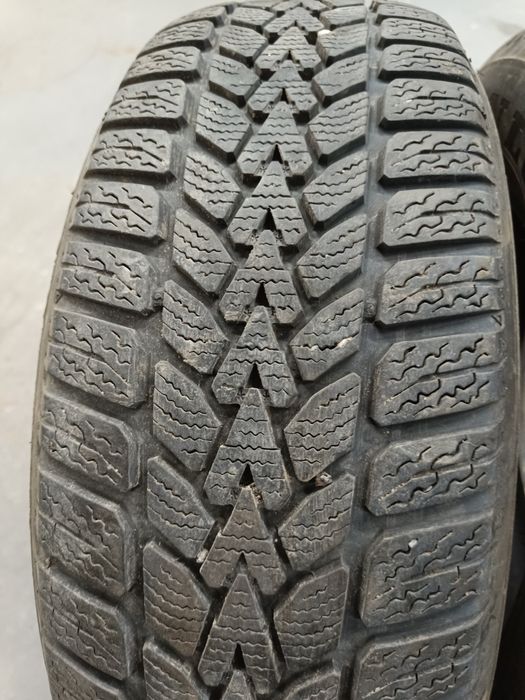 Opony zimowe 195/65/R15 Dunlop dwie sztuki