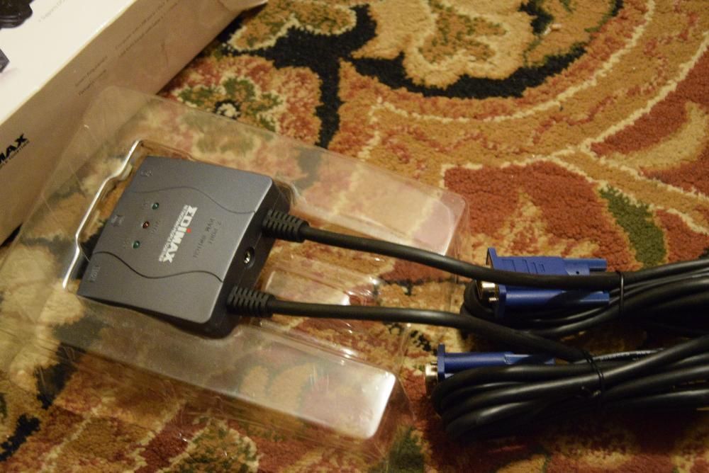 Switch KVM 2 komputery 1 monitor