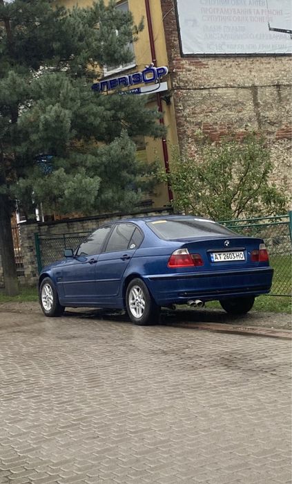 BMW 318i 1.9 бензин 2001 рік